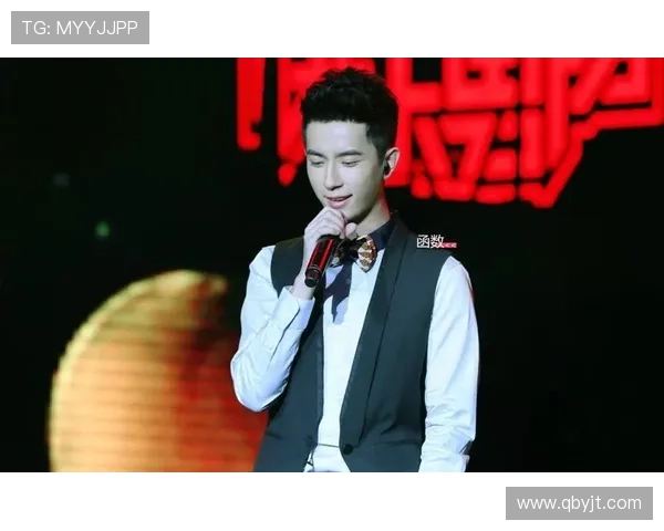 遇见于朦胧：不止是古装男神，更是多面角色的情感引航者